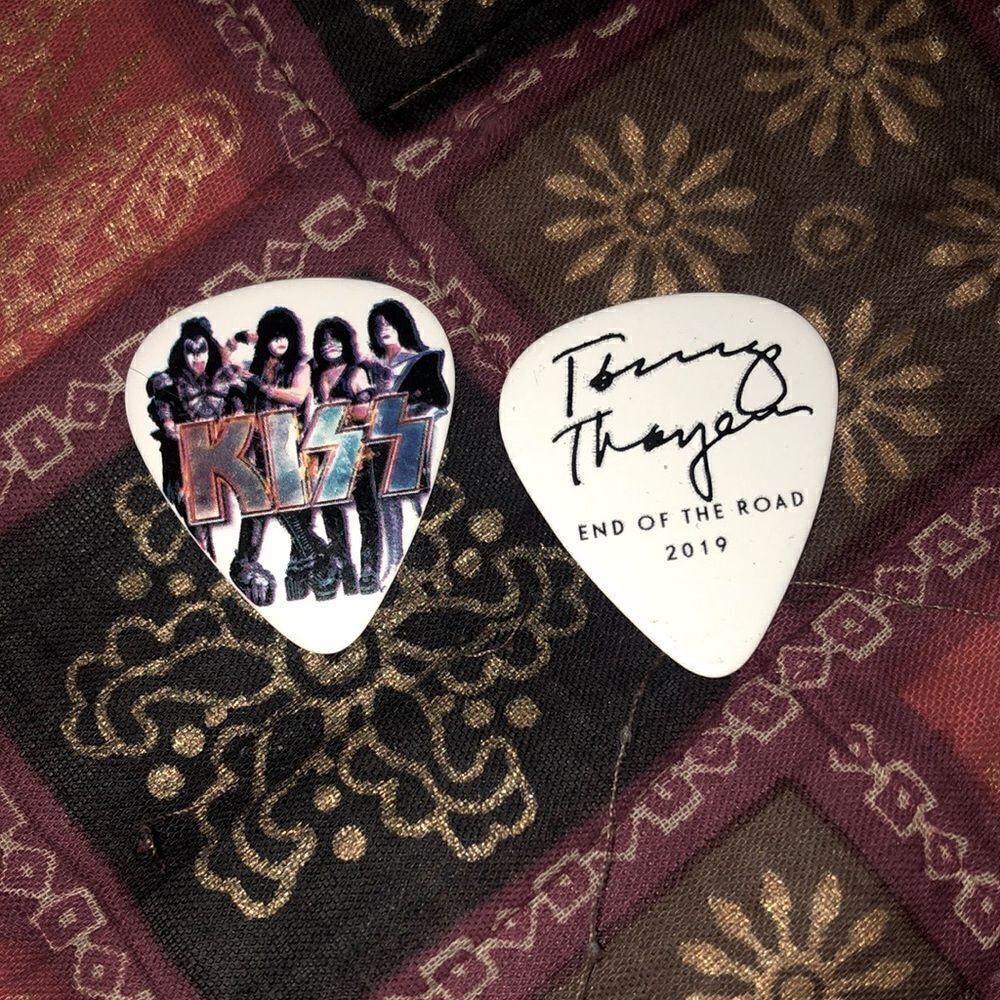KISS End of Road Tour Tommy Thayer Guitar Pick signed rock band gene Simmons new